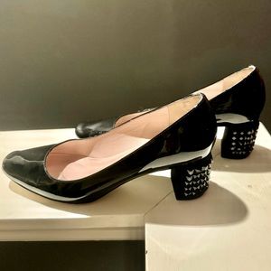 KATE SPADE New York Danika Too Jeweled Patent Mid Heel Shoes. 8 B